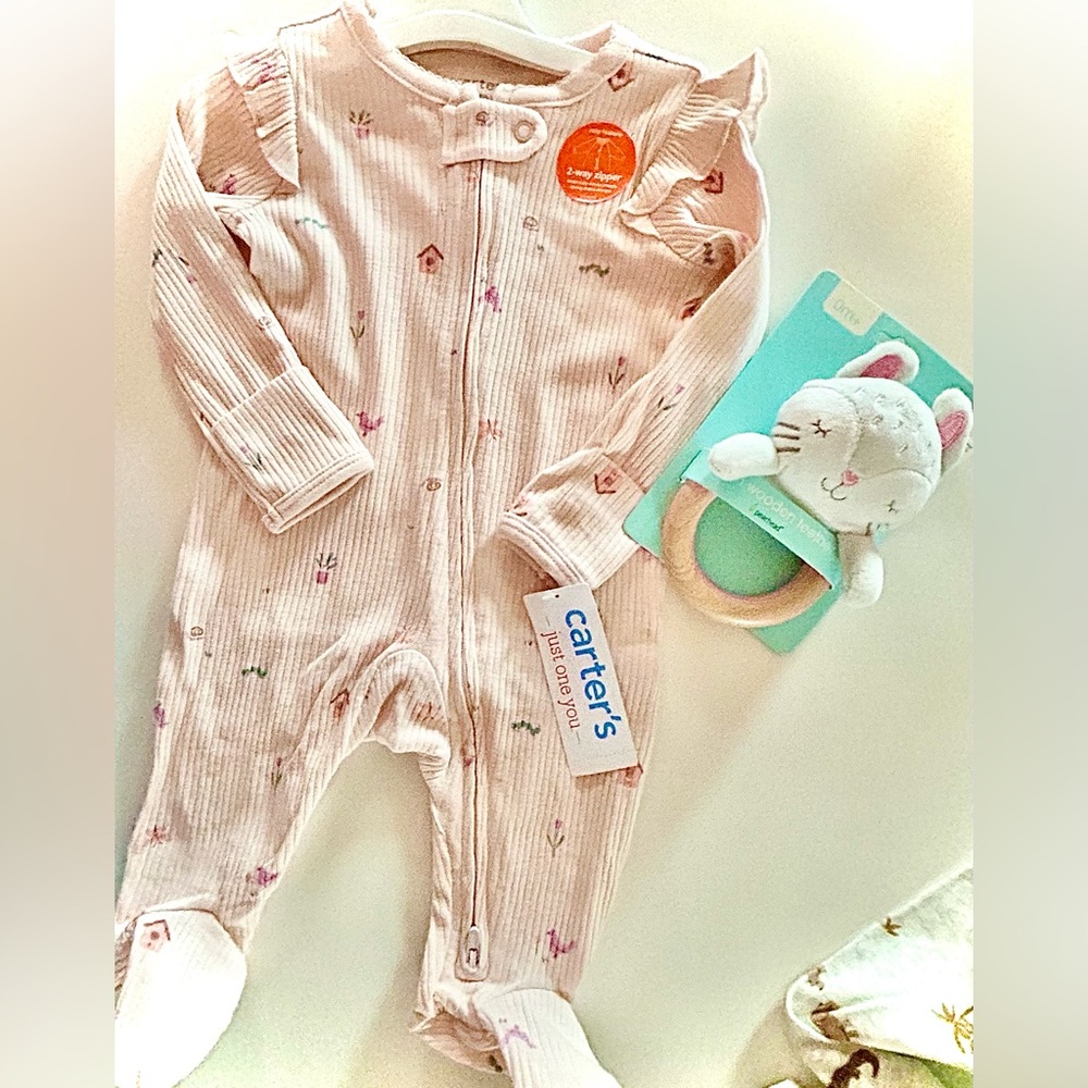 NWT 3m Carters Baby Girls sleep n play set wooden teether, pink floral sleeper